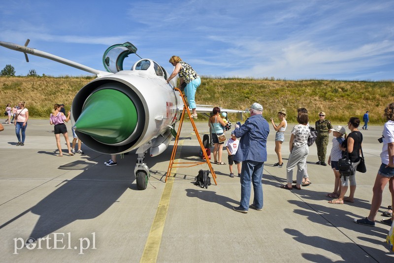 Ci, którym na widok samolotów serce bije szybciej byli dziś w "siódmym niebie" zdjęcie nr 177492