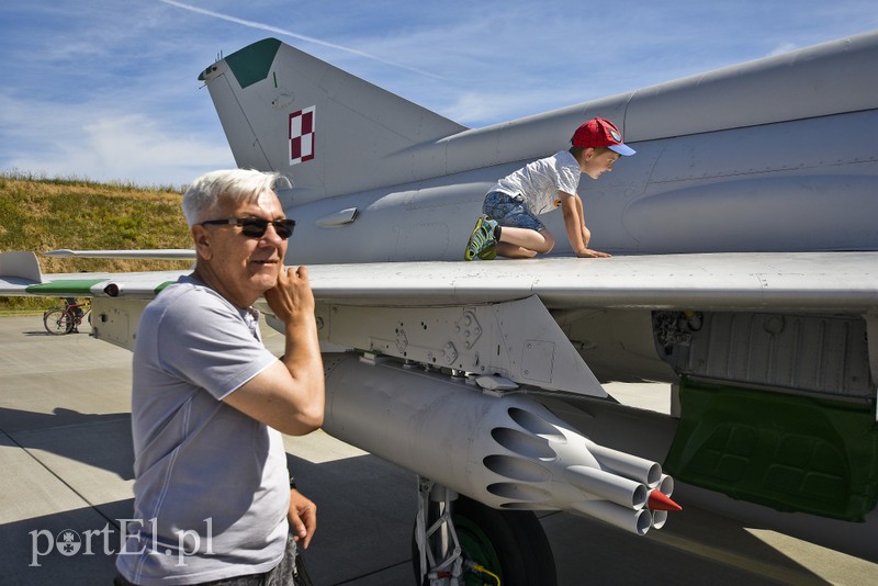 Ci, którym na widok samolotów serce bije szybciej byli dziś w "siódmym niebie" zdjęcie nr 177489