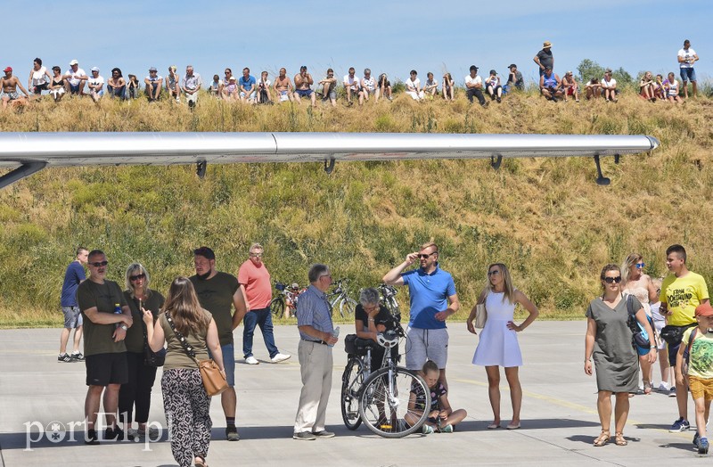 Ci, którym na widok samolotów serce bije szybciej byli dziś w "siódmym niebie" zdjęcie nr 177564