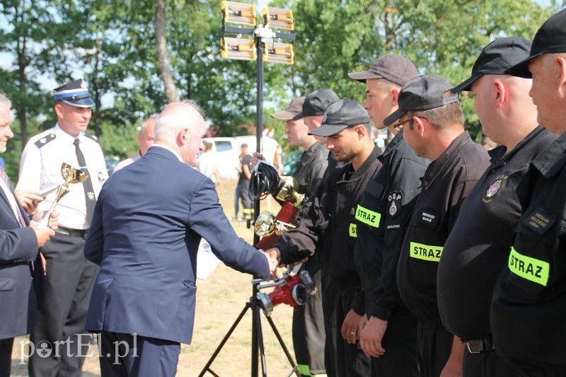 Strażacy ochotnicy w akcji zdjęcie nr 178268