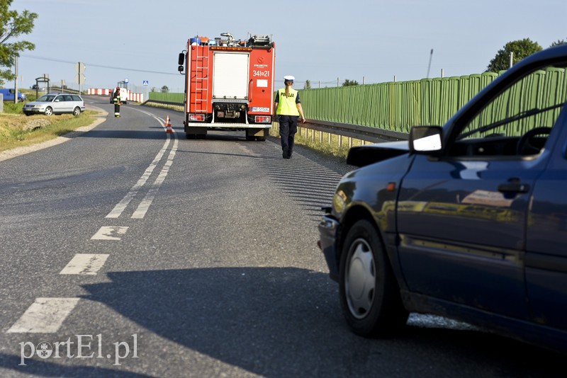 Kolizja za Gronowem Górnym, kobieta w ciąży trafiła do szpitala zdjęcie nr 178347