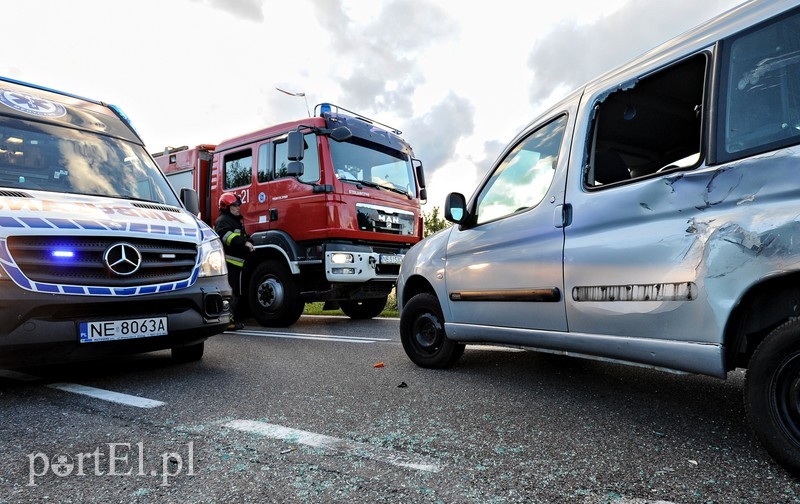  Wypadek z udziałem motocyklisty na drodze 509 zdjęcie nr 179690