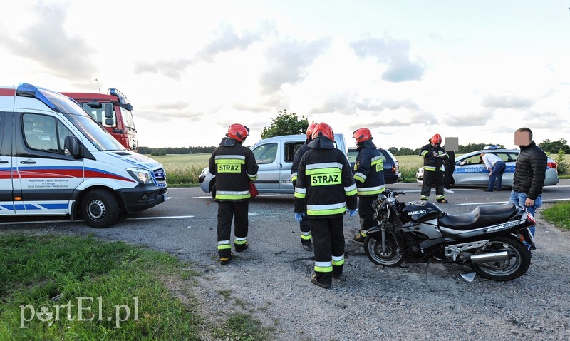  Wypadek z udziałem motocyklisty na drodze 509 zdjęcie nr 179683