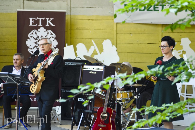 W muzycznym świecie standardów zdjęcie nr 180400