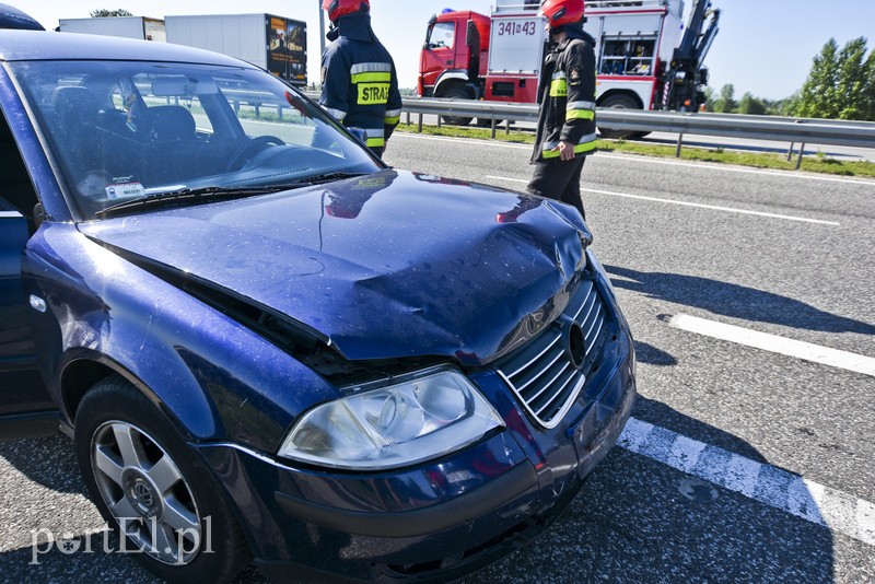 Kolizja na obwodnicy, tworzą się ogromne korki zdjęcie nr 181007