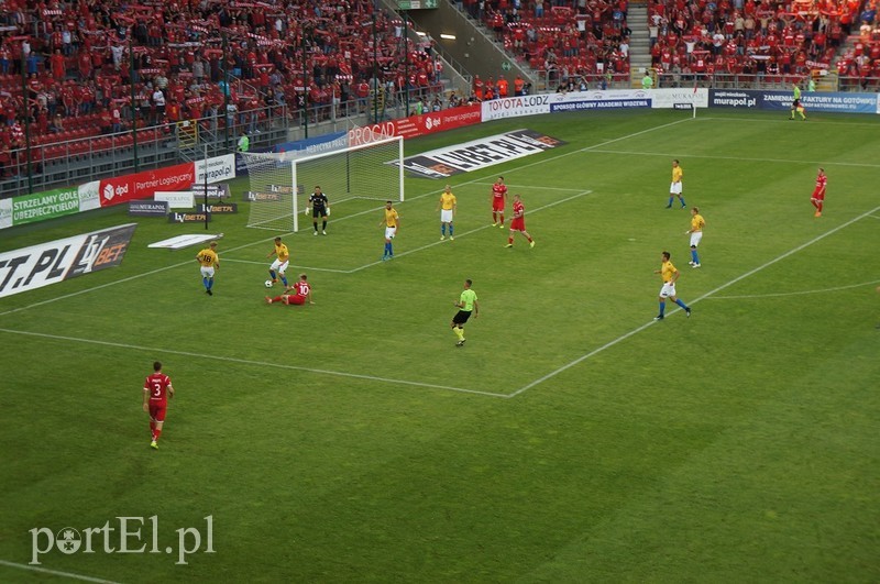 Olimpia przegrała z Widzewem 0:1 zdjęcie nr 181083