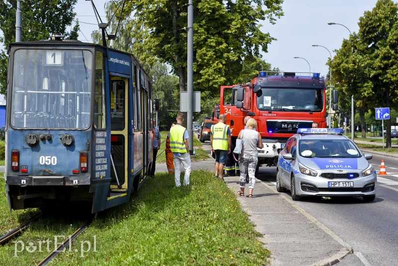 Kolizja z tramwajem na al. Grunwaldzkiej zdjęcie nr 181120