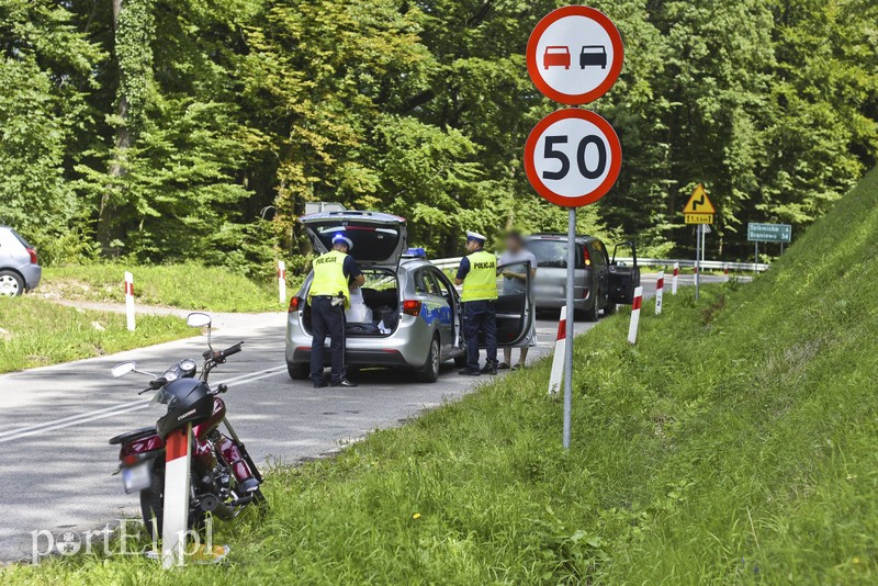 Nietrzeźwy motorowerzysta spowodował kolizję zdjęcie nr 181123