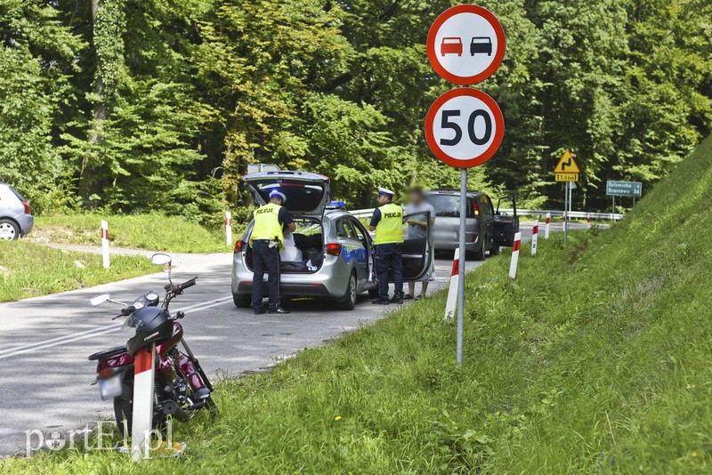 Nietrzeźwy motorowerzysta spowodował kolizję zdjęcie nr 181123