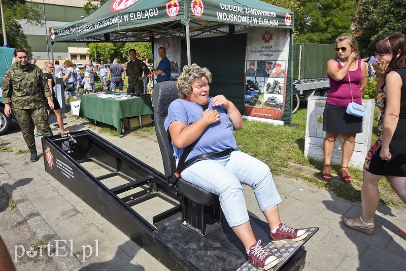 Mundurowi na luzie zdjęcie nr 181136
