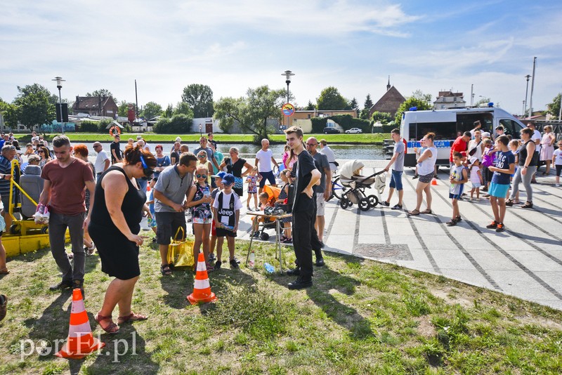 Mundurowi na luzie zdjęcie nr 181143