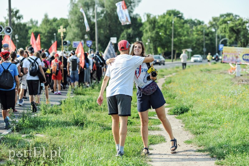 Pielgrzymi ruszyli na Jasną Górę zdjęcie nr 181375