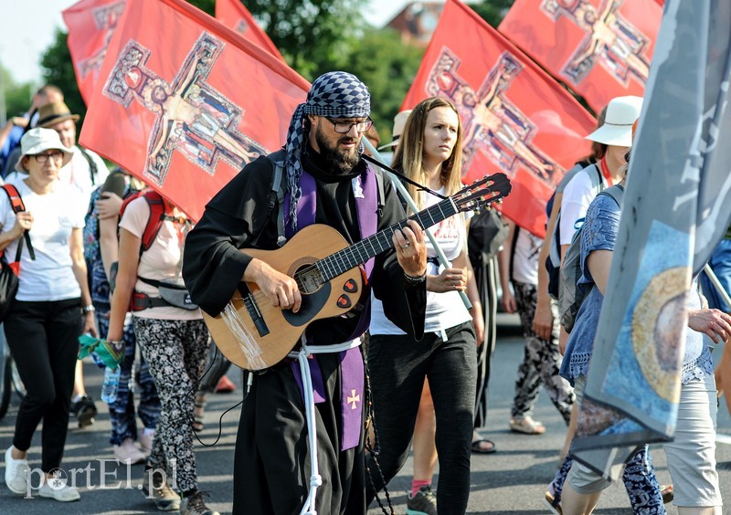 Pielgrzymi ruszyli na Jasną Górę zdjęcie nr 181369