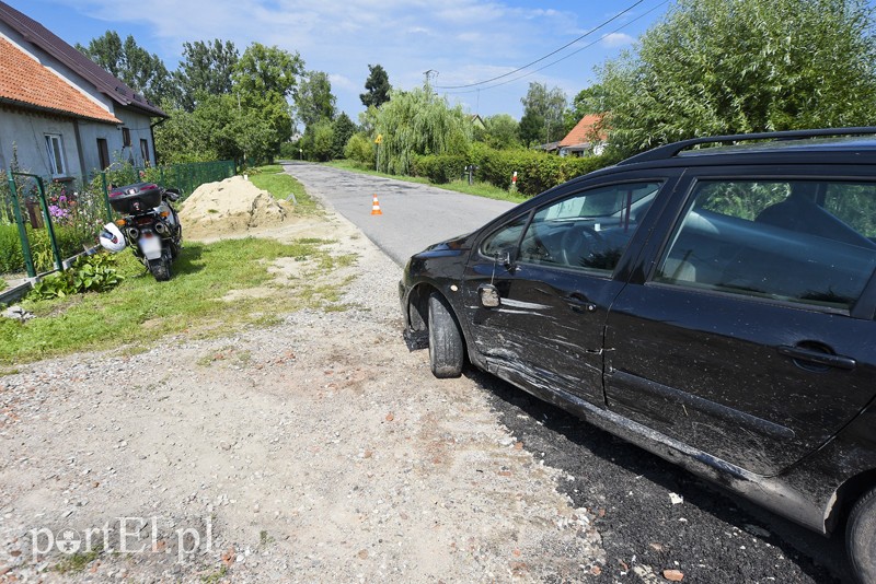 Zderzenie motocyklisty z peugeotem zdjęcie nr 181664