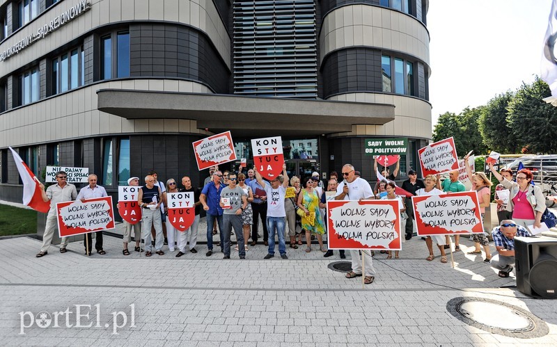 Nowy sąd, stary protest zdjęcie nr 181836