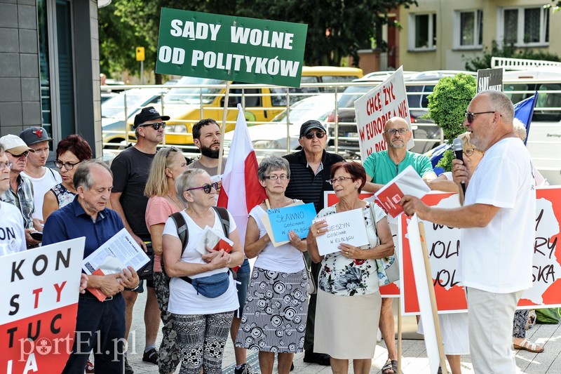 Nowy sąd, stary protest zdjęcie nr 181844