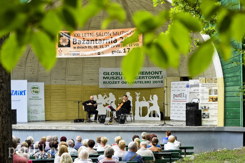 "Z wiatrem..." o Krzysztofie Kamilu Baczyńskim zdjęcie nr 181893