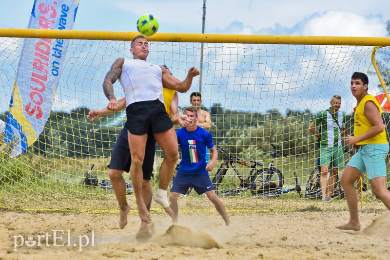 Piłkarskie emocje na plaży w Kadynach zdjęcie nr 181921
