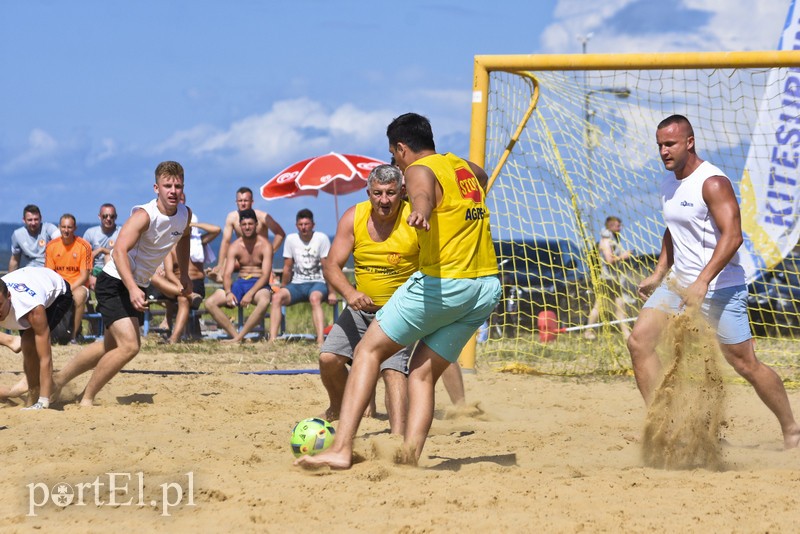 Piłkarskie emocje na plaży w Kadynach zdjęcie nr 181911