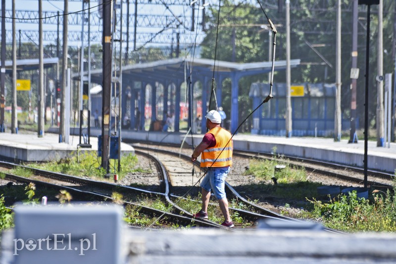 Nie kursują pociągi, Lotnicza zamknięta! zdjęcie nr 182014