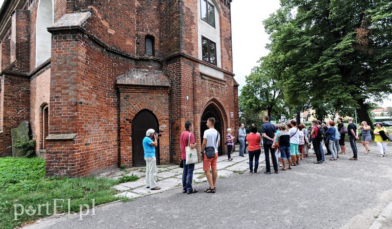 Najpierw szpital, potem kościół i cud zdjęcie nr 182170