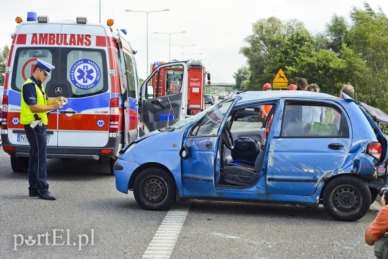 Daewoo dachowało na obwodnicy zdjęcie nr 182575