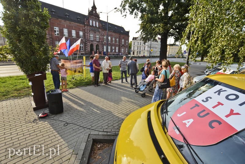 Jedyny taki dąb w Polsce ma nową tablicę zdjęcie nr 182628
