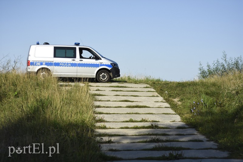 Ciało mężczyzny w rzece Elbląg zdjęcie nr 182756