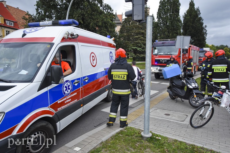 Potrącenie motorowerzysty, sprawca zbiegł zdjęcie nr 183332