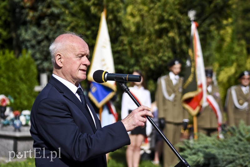 Pamiętamy o bohaterach zdjęcie nr 183393