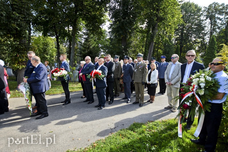 Pamiętamy o bohaterach zdjęcie nr 183392