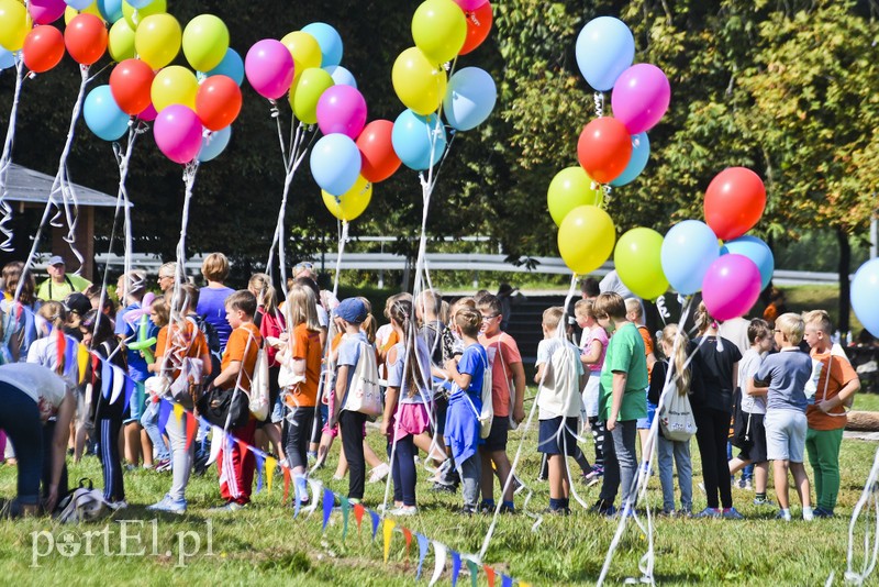 Wakacje pożegnali festynem zdjęcie nr 183923