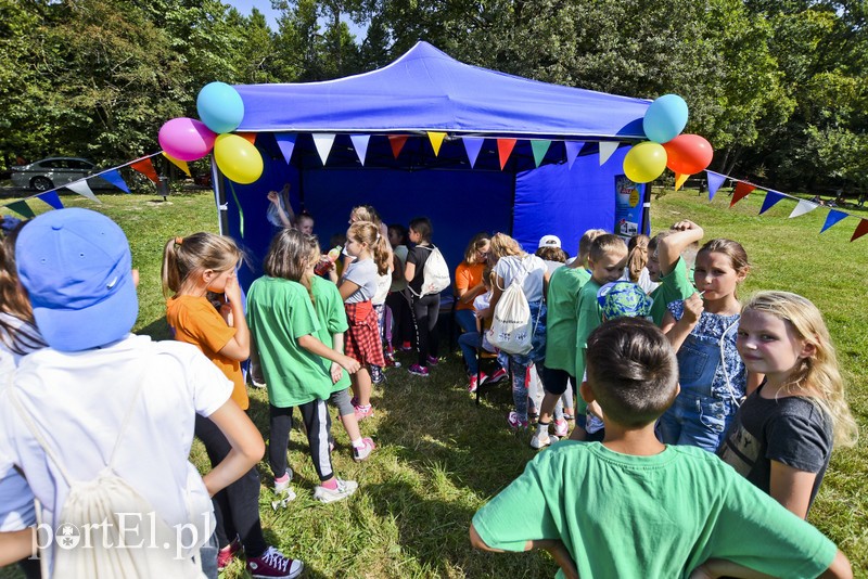 Wakacje pożegnali festynem zdjęcie nr 183917