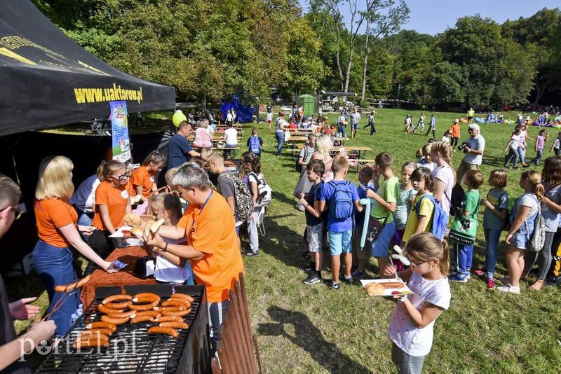 Wakacje pożegnali festynem zdjęcie nr 183941