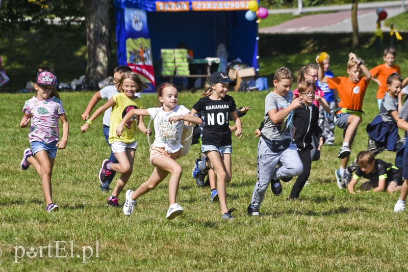 Wakacje pożegnali festynem zdjęcie nr 183934