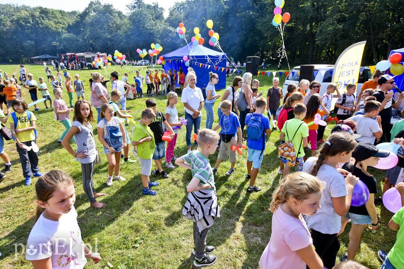 Wakacje pożegnali festynem zdjęcie nr 183931
