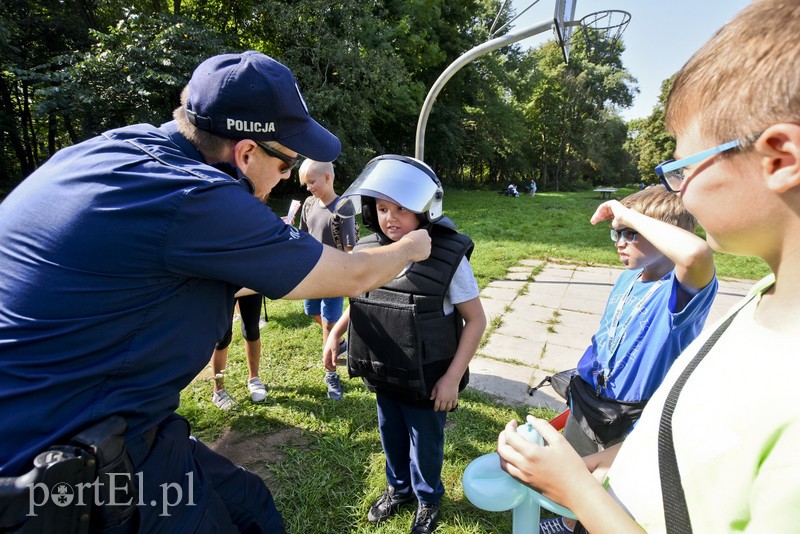 Wakacje pożegnali festynem zdjęcie nr 183922