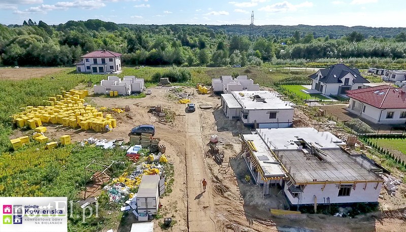 Zobacz jak powstaje nowe osiedle domów na Bielanach zdjęcie nr 184210