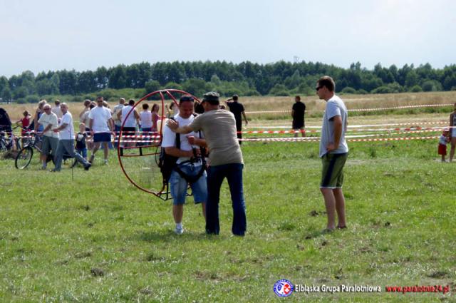 Paralotnie na pikniku lotniczym zdjęcie nr 14740