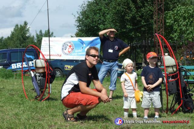 Paralotnie na pikniku lotniczym zdjęcie nr 14742