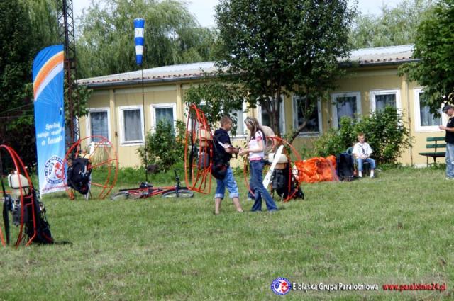 Paralotnie na pikniku lotniczym zdjęcie nr 14737