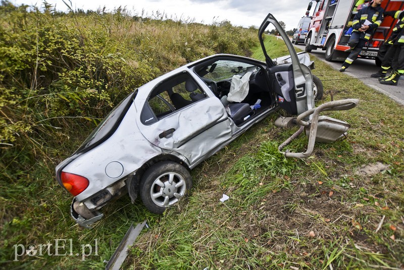 Wypadek w Jagodnie, dwie osoby w szpitalu zdjęcie nr 185713