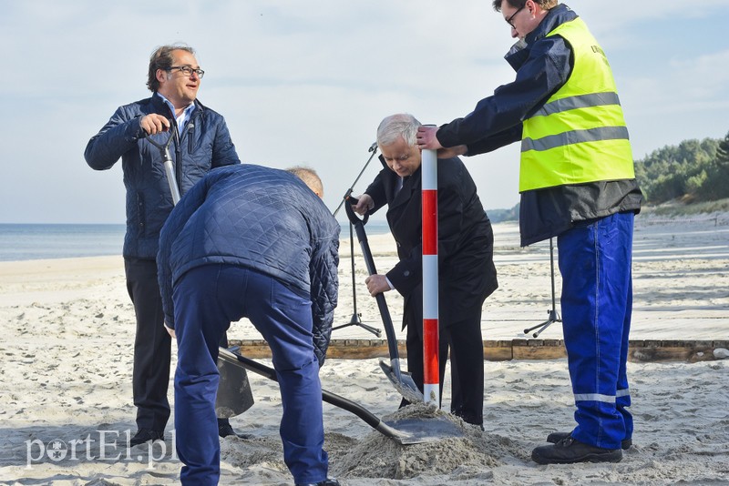 Jak prezes PiS na Mierzei kopał zdjęcie nr 186869