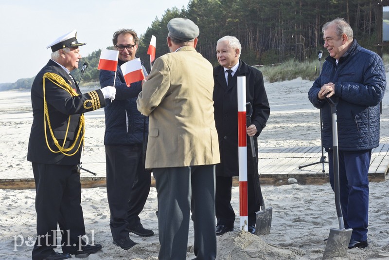 Jak prezes PiS na Mierzei kopał zdjęcie nr 186875