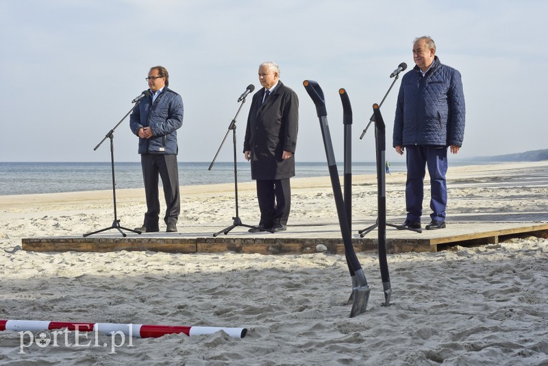 Jak prezes PiS na Mierzei kopał zdjęcie nr 186860