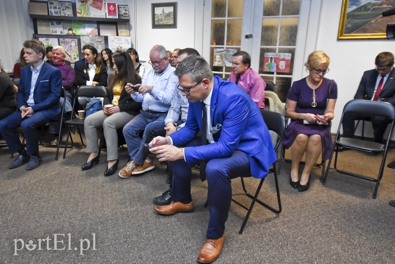 Kandydaci czekają na wyniki. To będzie emocjonująca noc zdjęcie nr 187430