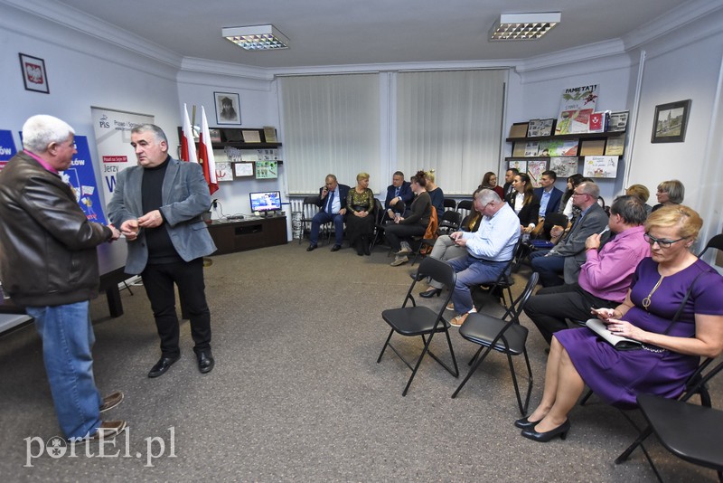 Kandydaci czekają na wyniki. To będzie emocjonująca noc zdjęcie nr 187419