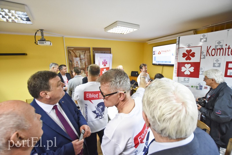 Kandydaci czekają na wyniki. To będzie emocjonująca noc zdjęcie nr 187446