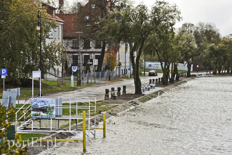 Rzeka Elbląg ostrzega zdjęcie nr 187526