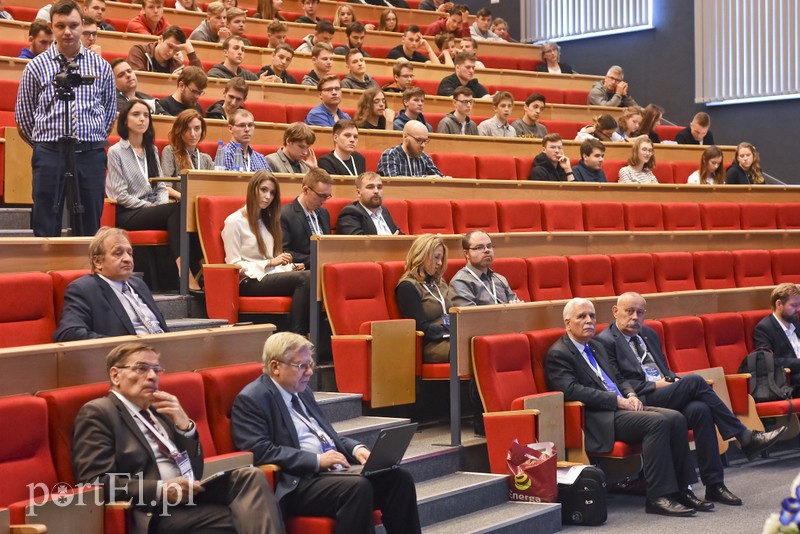 Studenci na progu XXII wieku zdjęcie nr 187533